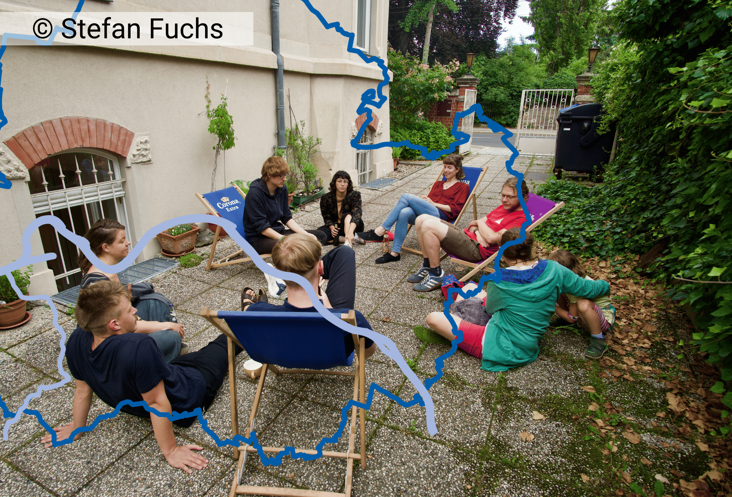 KuRSiF_1_Foto_Stefan_Fuchs_2 Ein Gruppenbild von KuRSiF auf ihrem Hof